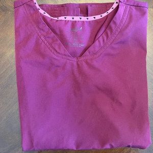 Heart & Soul scrub top. M